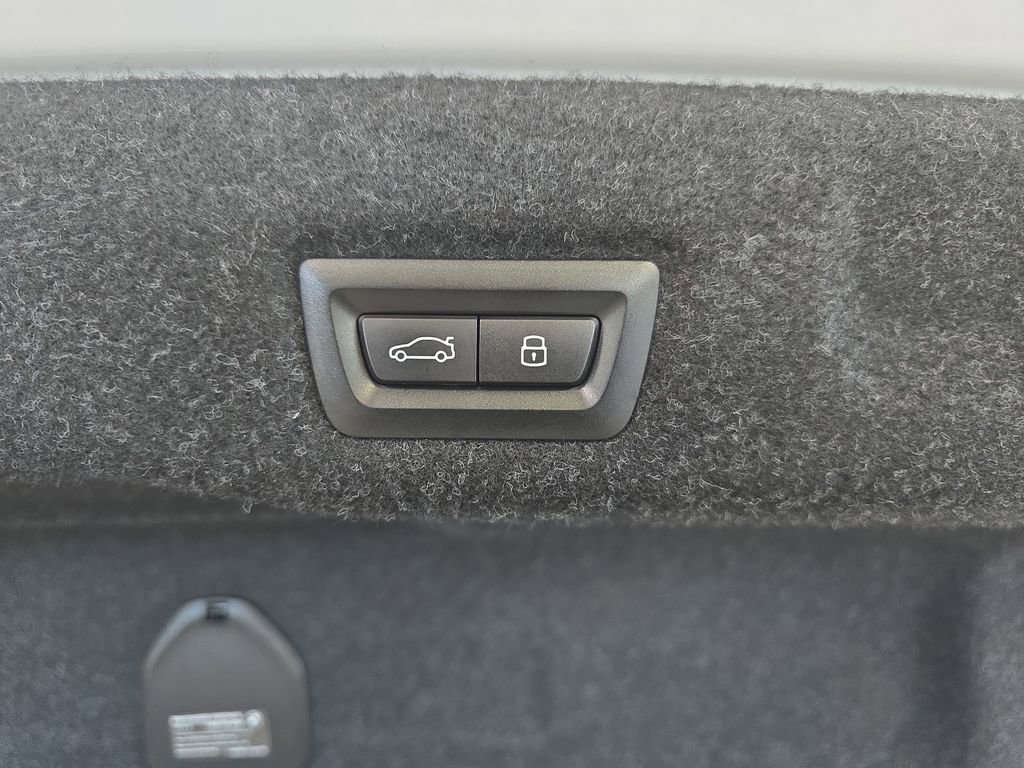 Used 2026 BMW 530i 530i w/ M Sport Package image 31