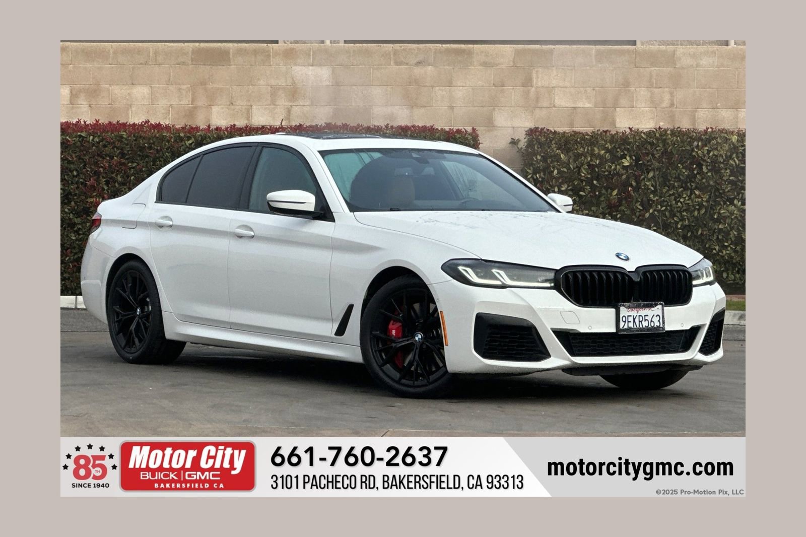 Used 2023 BMW 540i w/ M Sport Package image 1