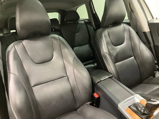 Used 2017 Volvo XC60 T6 Inscription w/ Protection Package AWD/4WD image 41