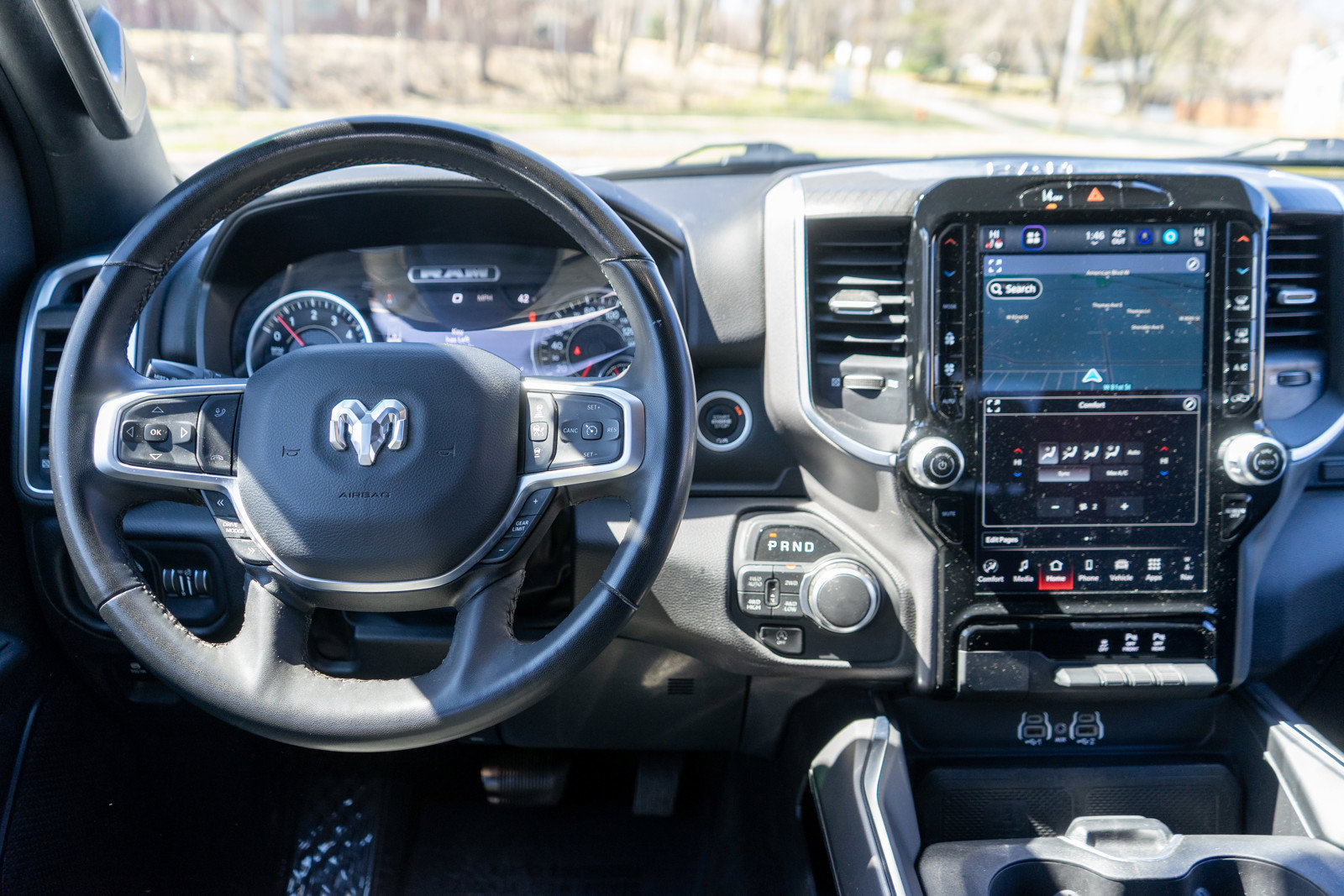 Used 2025 RAM 1500 Big Horn AWD/4WD image 12