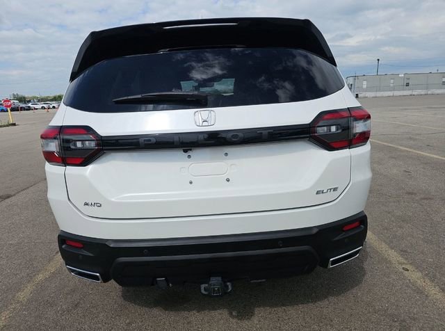 Used 2024 Honda Pilot Elite image 6