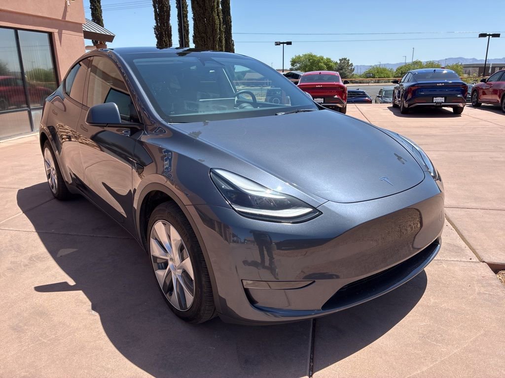 Used 2023 Tesla Model Y Long Range AWD/4WD image 11