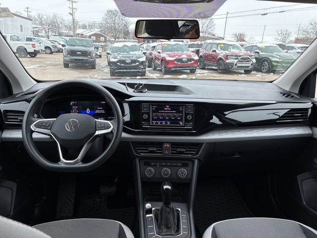 Used 2022 Volkswagen Taos S image 19