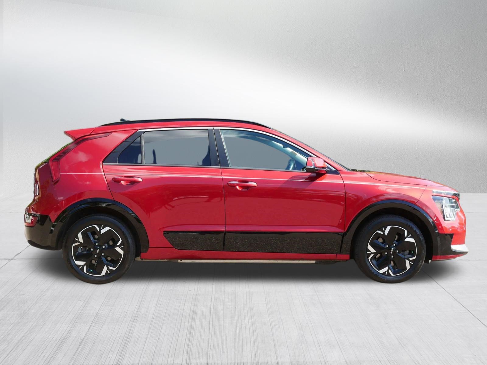 Certified 2023 Kia Niro Wave w/ Wave Preserve Package FWD image 8