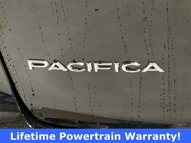 New 2026 Chrysler Pacifica Select image 11