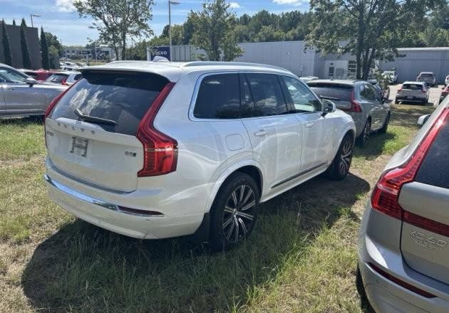 Used 2024 Volvo XC90 B5 Core w/ Protection Package Premier AWD/4WD image 2