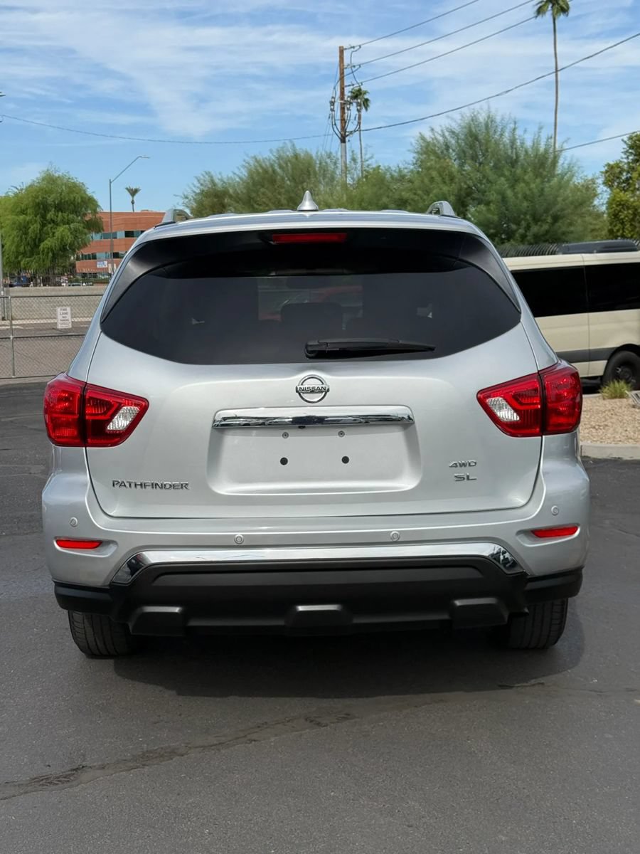 Used 2019 Nissan Pathfinder SL AWD/4WD image 6