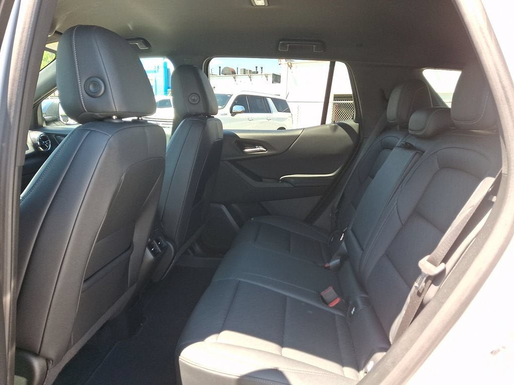 Used 2025 Chevrolet Equinox LT w/ Convenience Package II AWD/4WD image 11