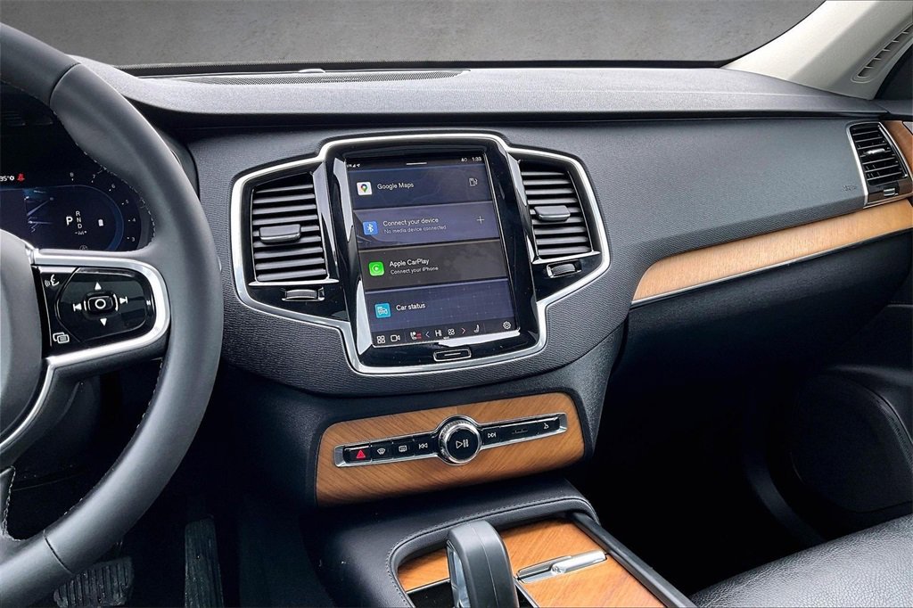 Used 2023 Volvo XC90 B6 Plus w/ Protection Package Premier image 9