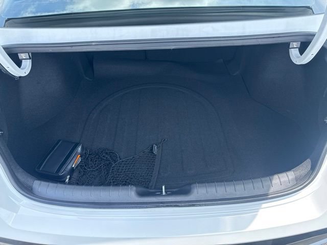 Used 2025 Hyundai Elantra SEL FWD image 19