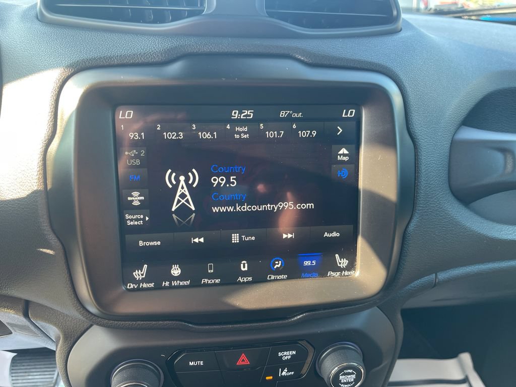 Used 2023 Jeep Renegade Limited w/ Sun/Sound Group AWD/4WD image 21