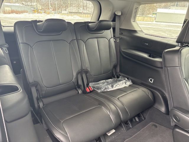 Used 2022 Jeep Grand Cherokee L Limited image 19