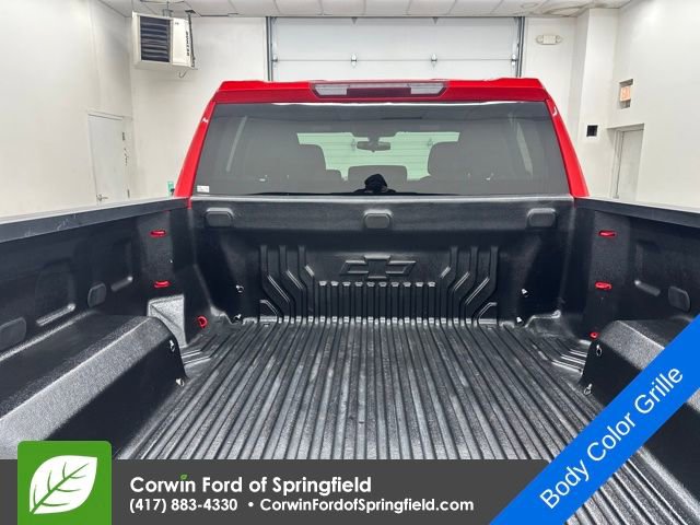 Used 2020 Chevrolet Silverado 1500 Custom w/ Custom Value Package image 16