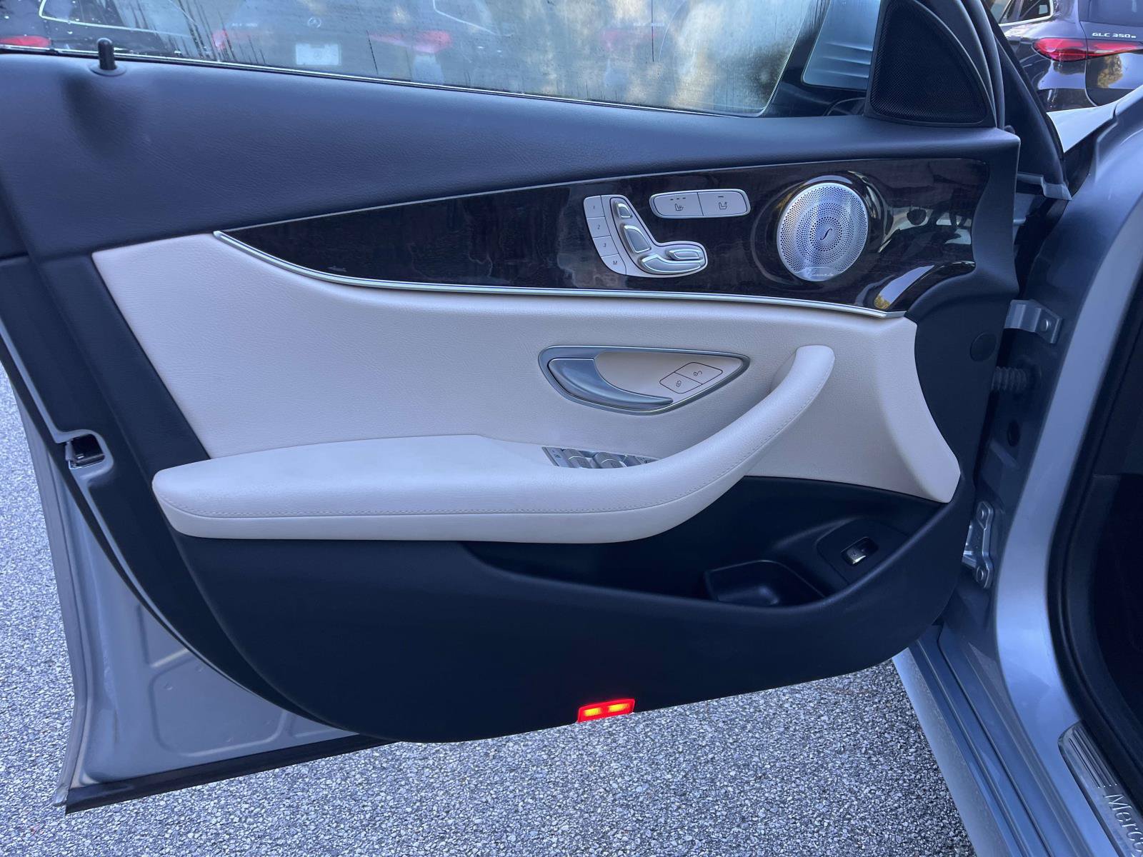 Used 2018 Mercedes-Benz E 300 image 17