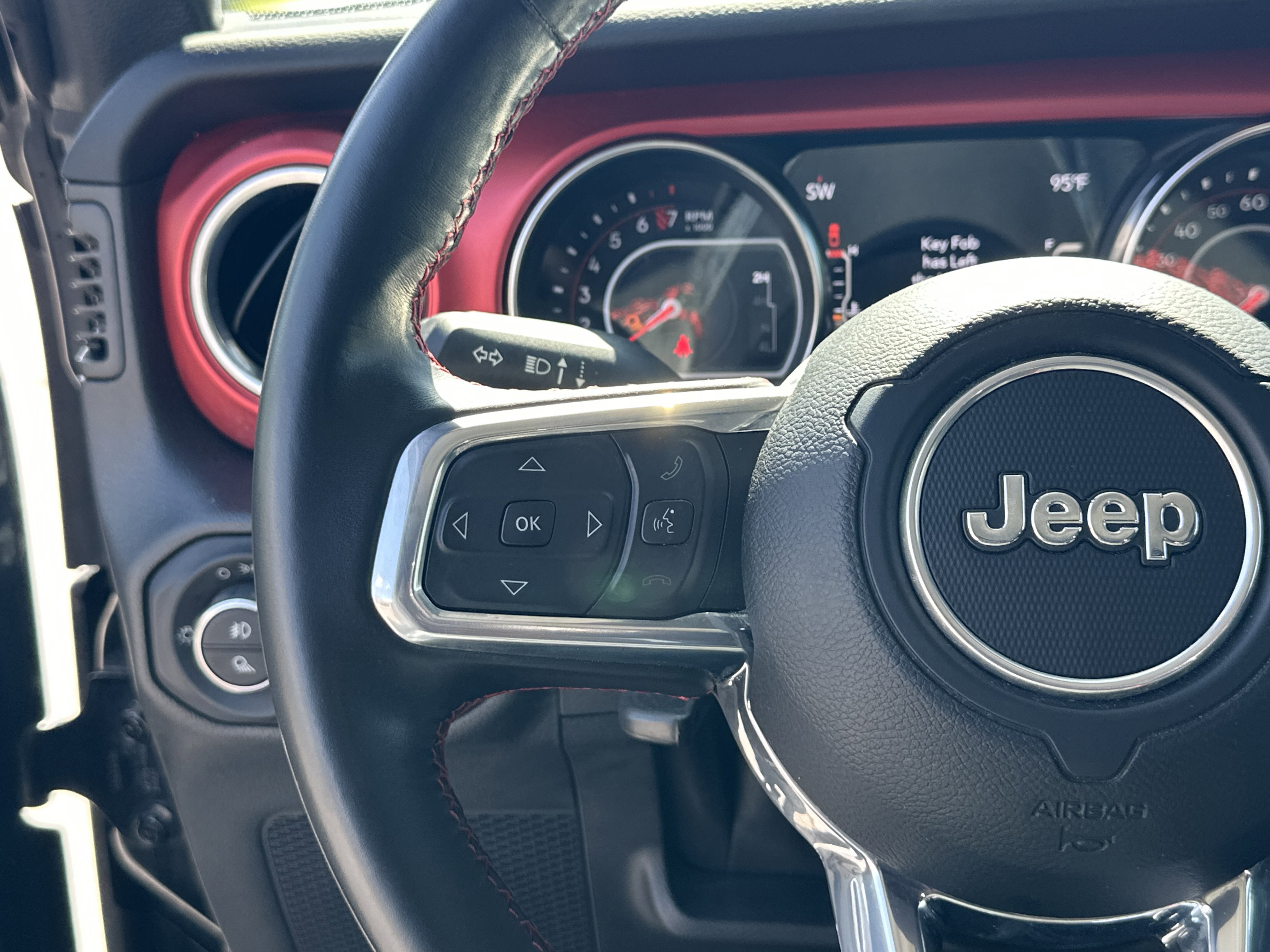 Used 2022 Jeep Gladiator Rubicon AWD/4WD image 28