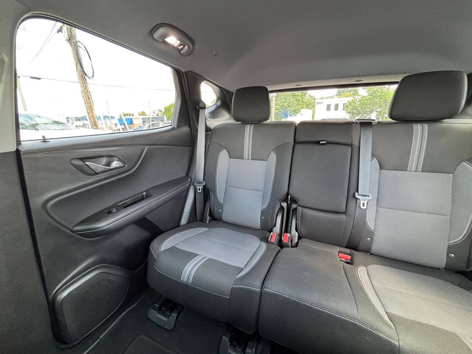 Used 2025 Chevrolet Blazer LT FWD image 39