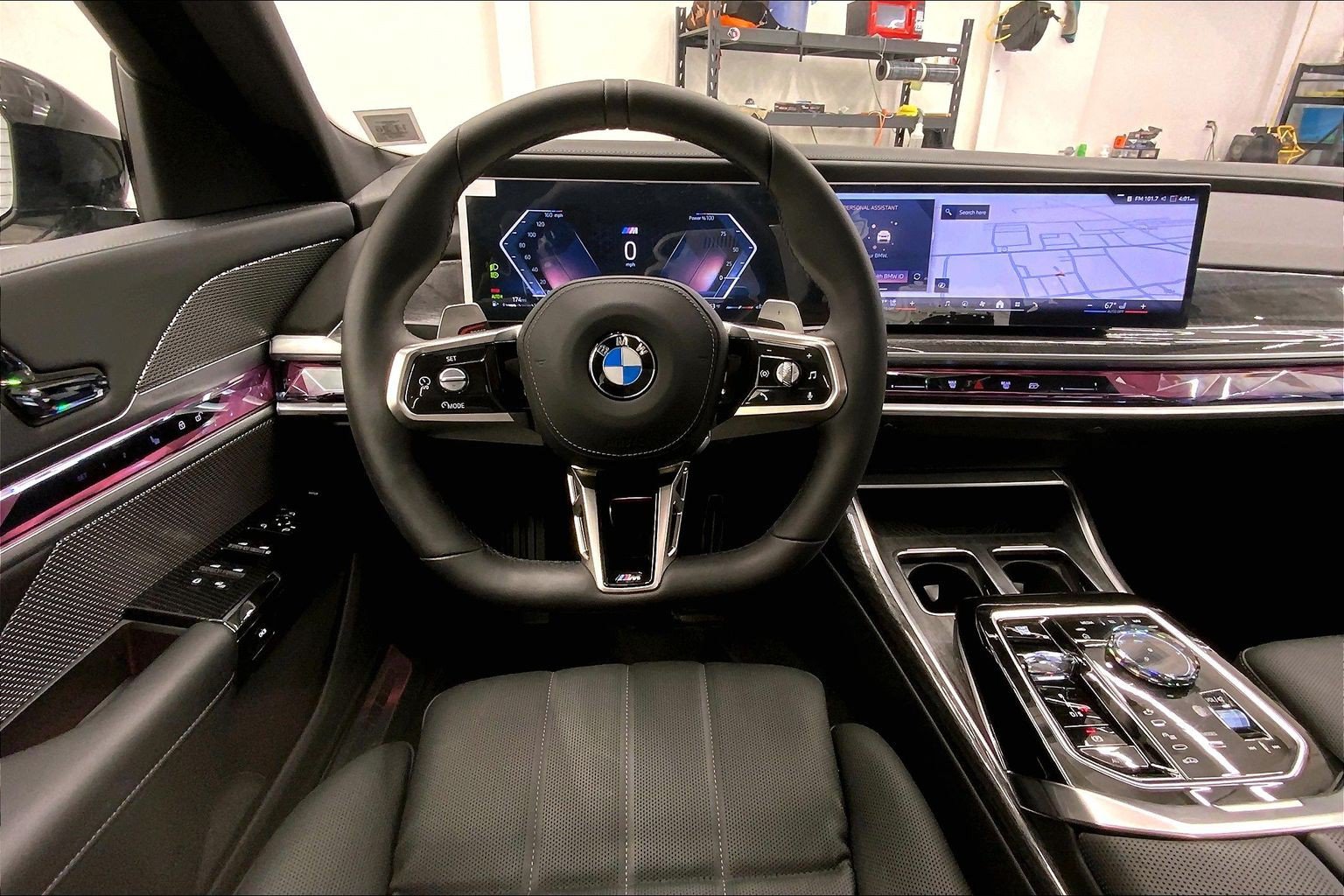 Used 2025 BMW 760i xDrive w/ Premium Package AWD/4WD image 11