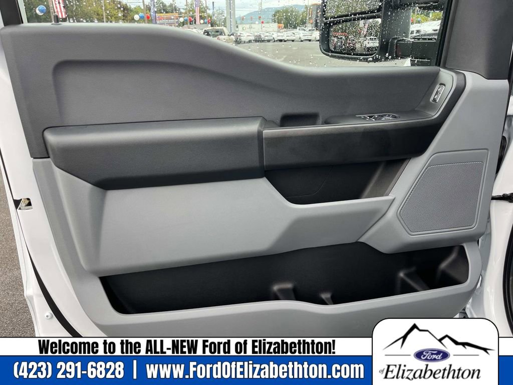 New 2026 Ford F250 4x4 Regular Cab Super Duty image 17
