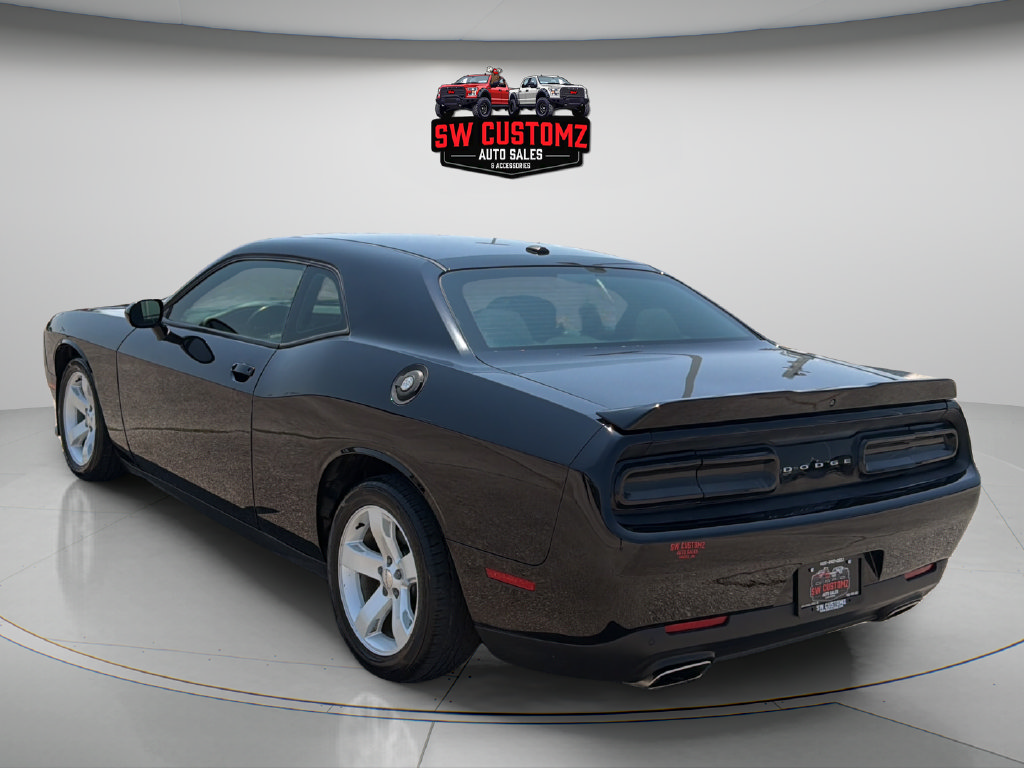 Used 2021 Dodge Challenger GT RWD image 5