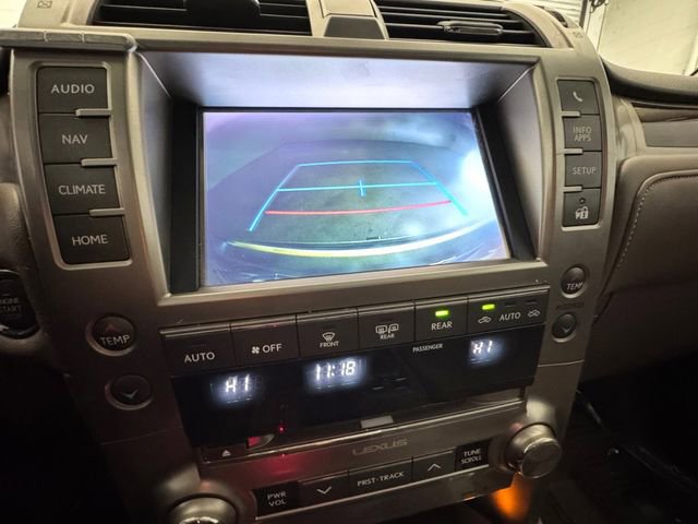 Used 2017 Lexus GX 460 Luxury w/ Preferred Accessory Package image 9