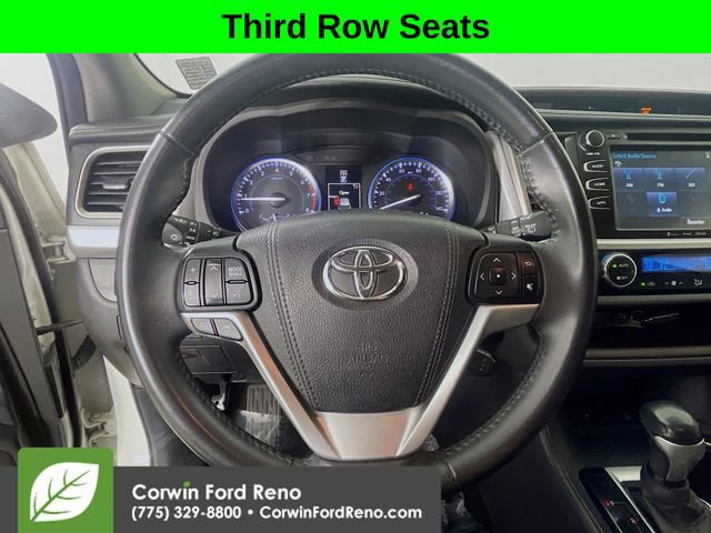 Used 2016 Toyota Highlander XLE image 11