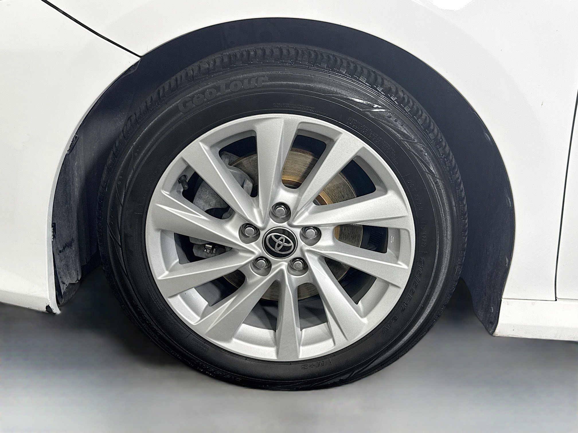 Used 2021 Toyota Camry LE FWD image 37
