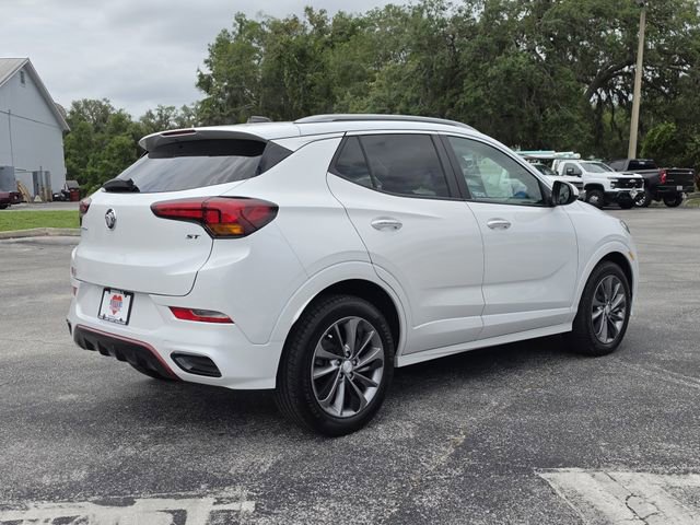 Used 2021 Buick Encore GX Select w/ Sport Touring Package FWD image 5