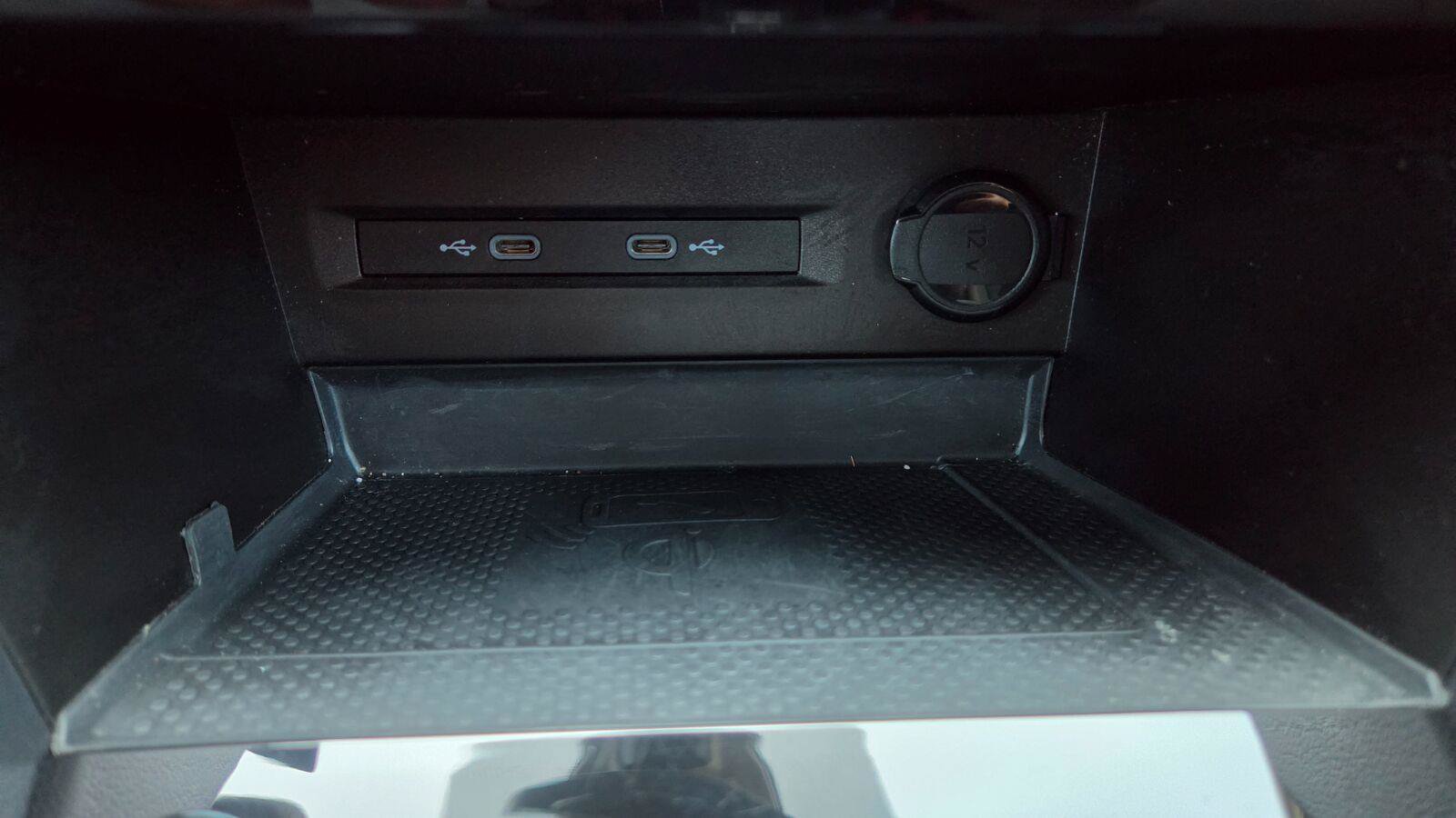 Certified 2023 Volkswagen Taos SEL AWD/4WD image 37