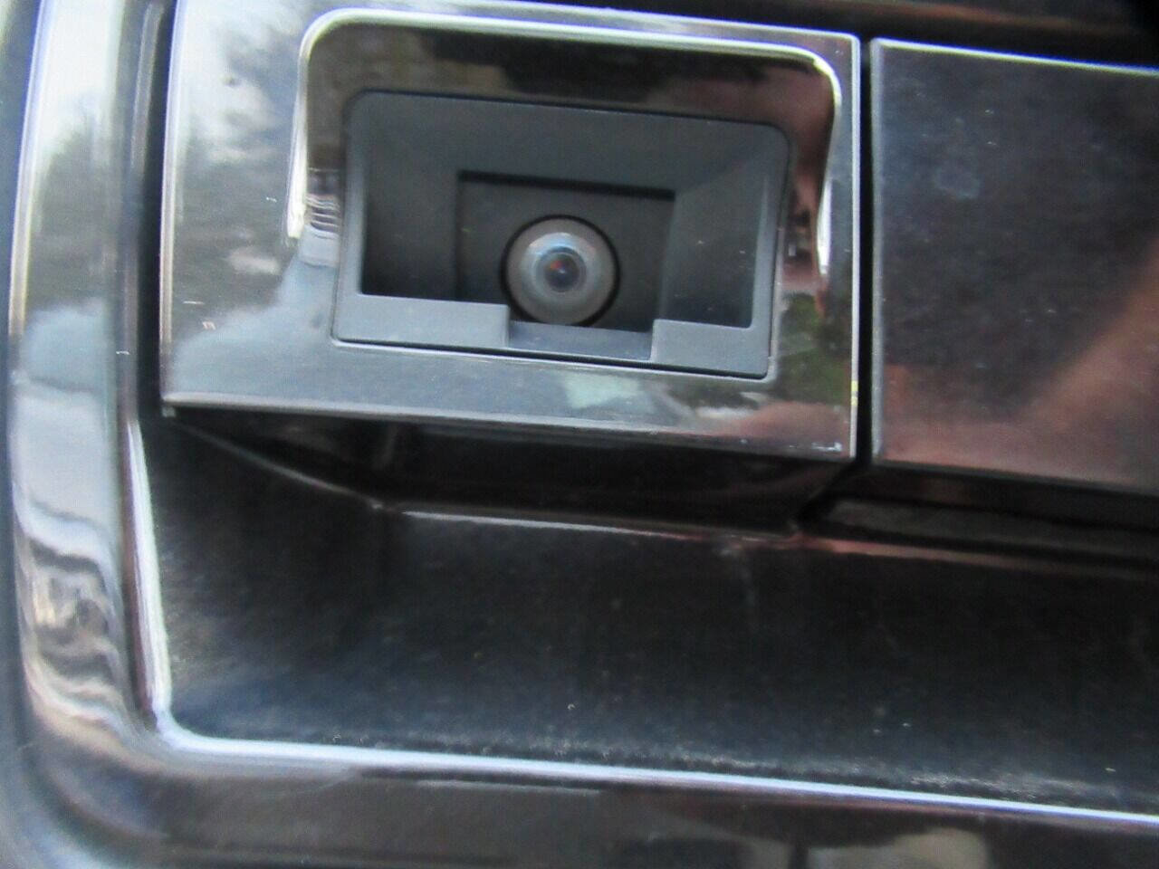 Used 2012 Nissan Armada Platinum image 15