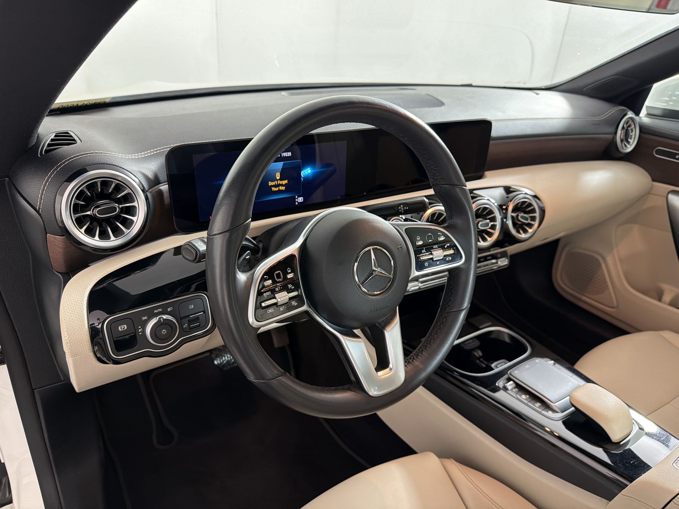 Certified 2022 Mercedes-Benz CLA 250 4MATIC image 4