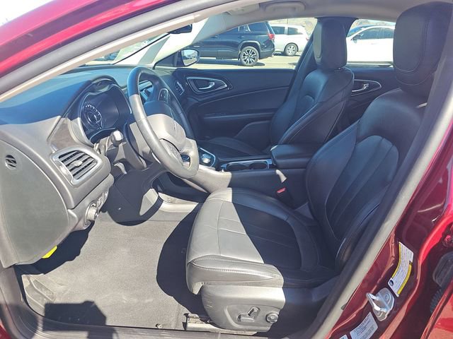 Used 2016 Chrysler 200 C image 5