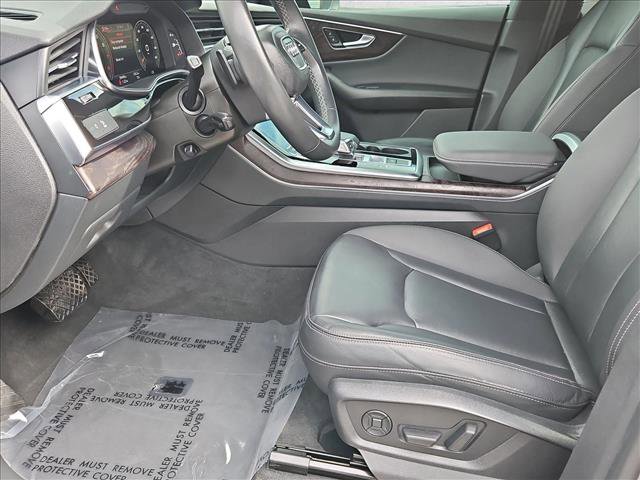 Used 2021 Audi Q8 Premium w/ Black Optic Package image 17