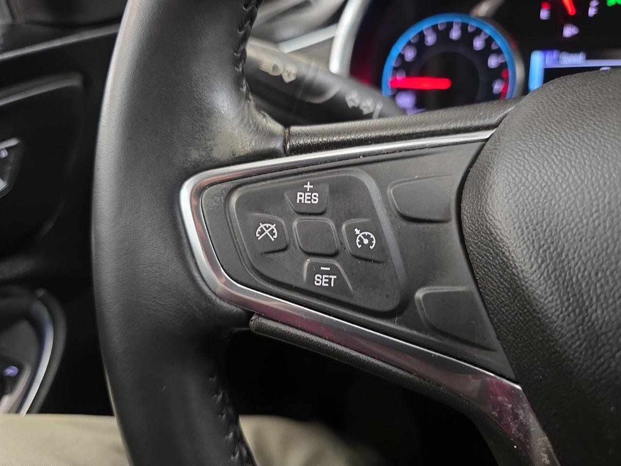 Used 2018 Chevrolet Malibu LT FWD image 49