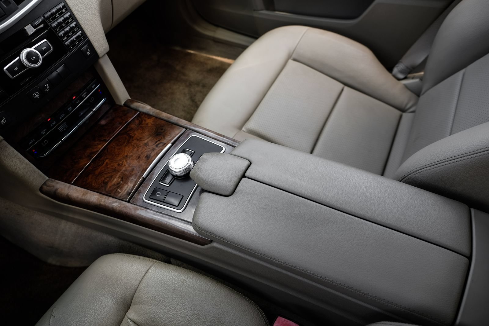 Used 2012 Mercedes-Benz E 350 Sedan image 23