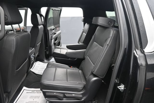 Used 2025 GMC Yukon XL Denali AWD/4WD image 15