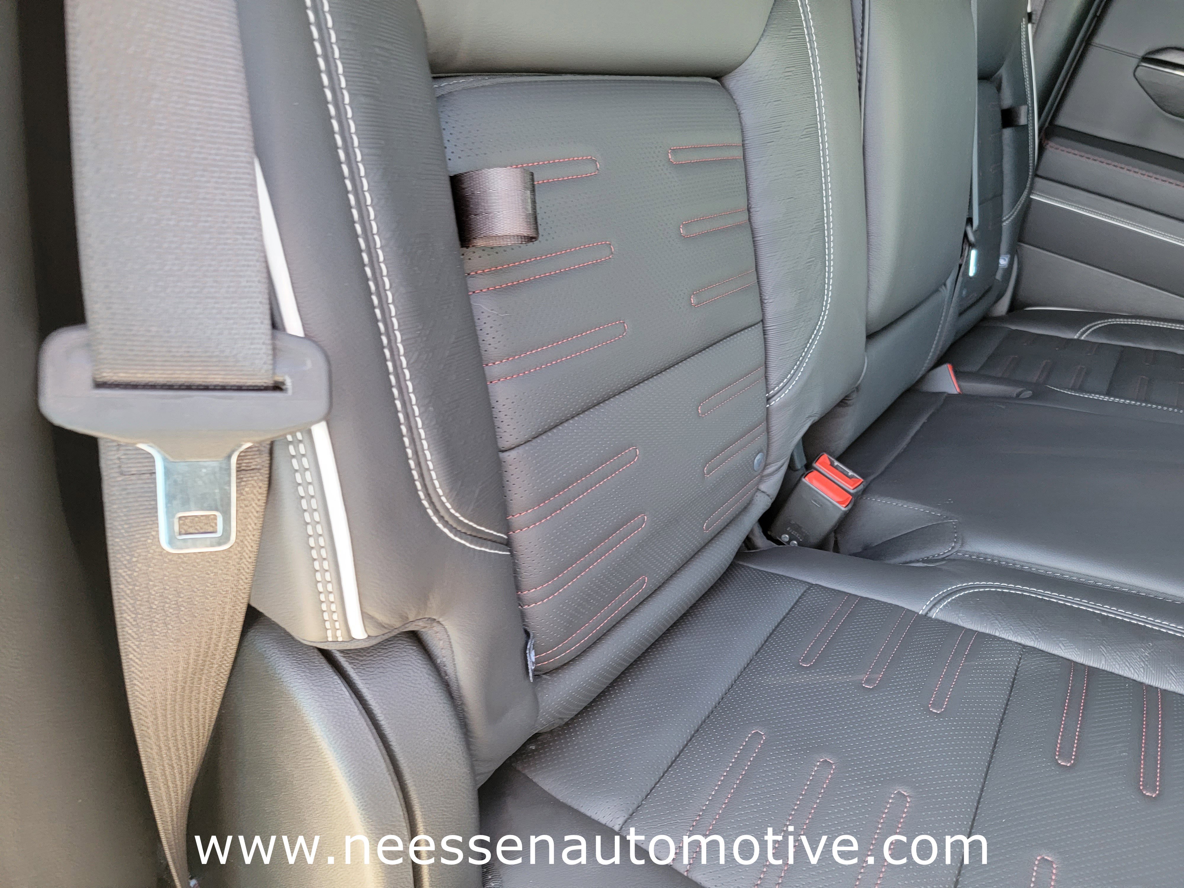 Used 2024 GMC Sierra 1500 AT4X image 12