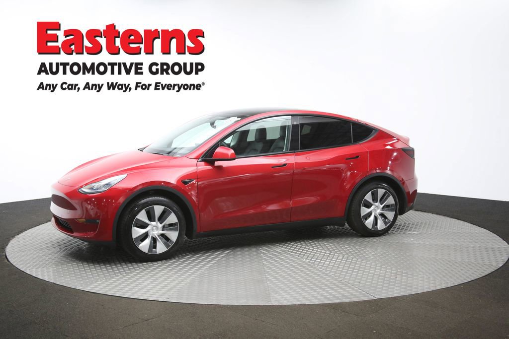 Used 2021 Tesla Model Y Standard Range image 55
