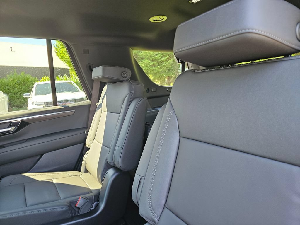 New 2026 Chevrolet Tahoe LT w/ Comfort Package AWD/4WD image 21