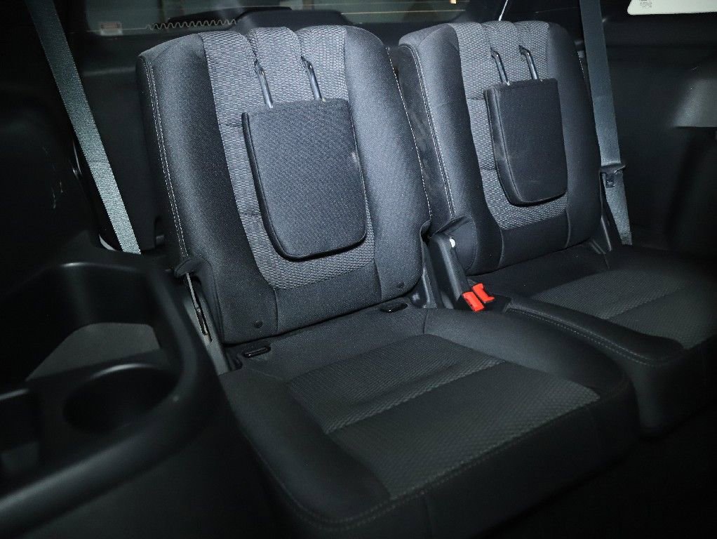 Used 2018 Ford Explorer XLT image 33