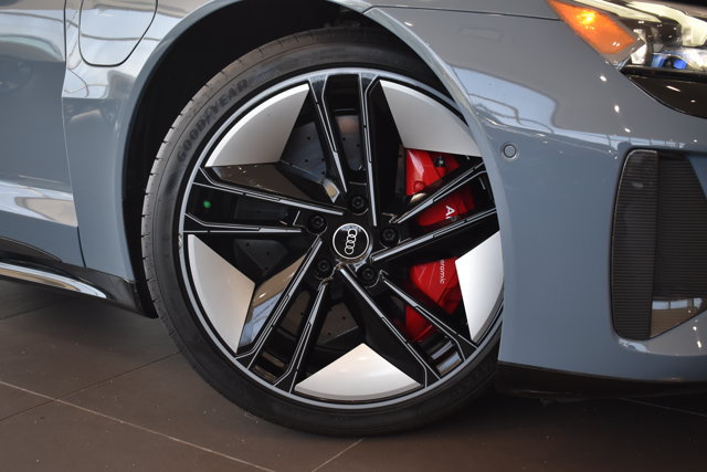 Used 2022 Audi RS e-tron GT w/ Year 1 Package AWD/4WD image 2