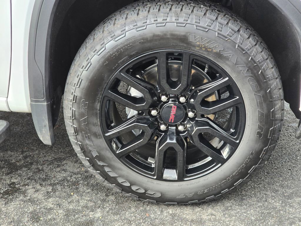 Used 2026 GMC Sierra 1500 Elevation w/ Elevation Premium Package image 9