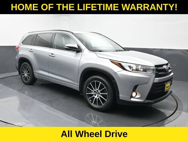 Used 2017 Toyota Highlander SE AWD/4WD image 8