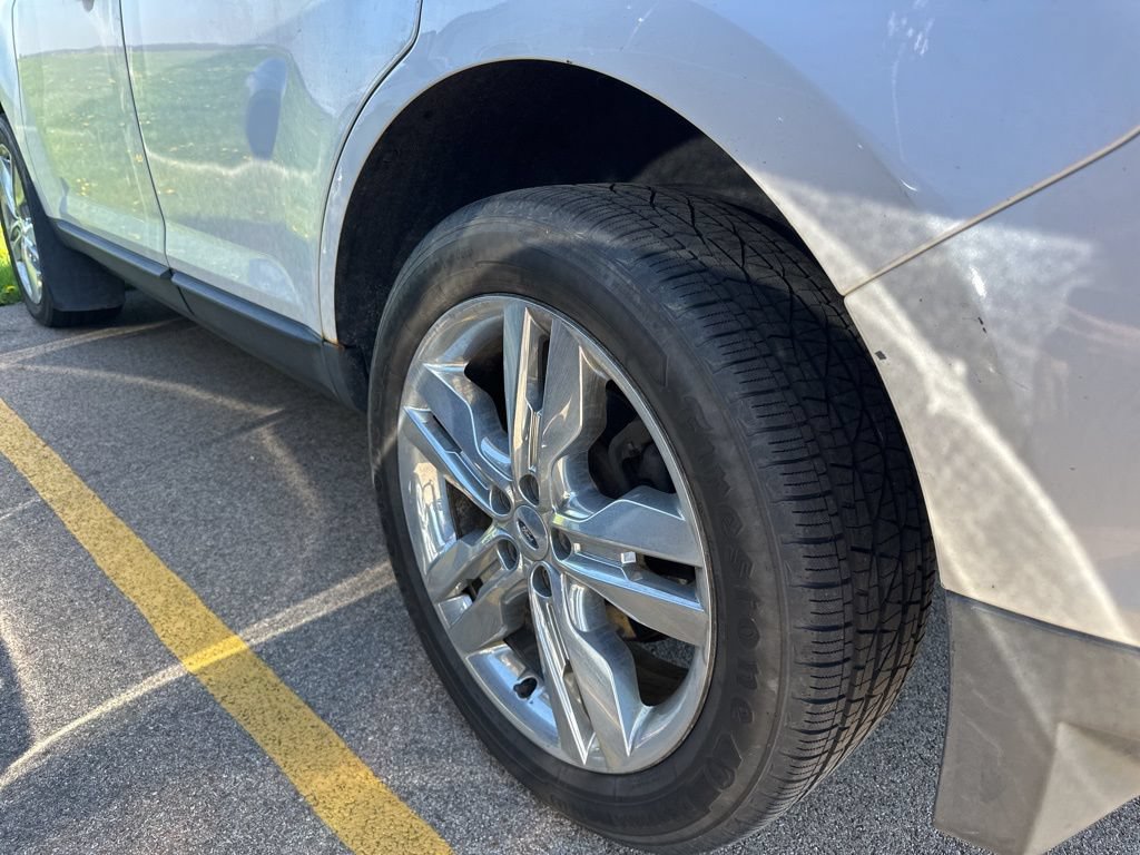 Used 2013 Ford Edge Limited AWD/4WD image 12