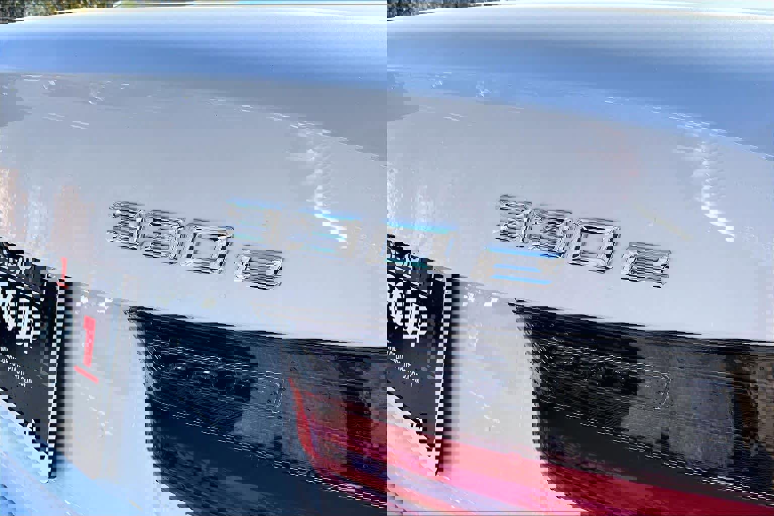 Used 2022 BMW 330e w/ Premium Package image 32