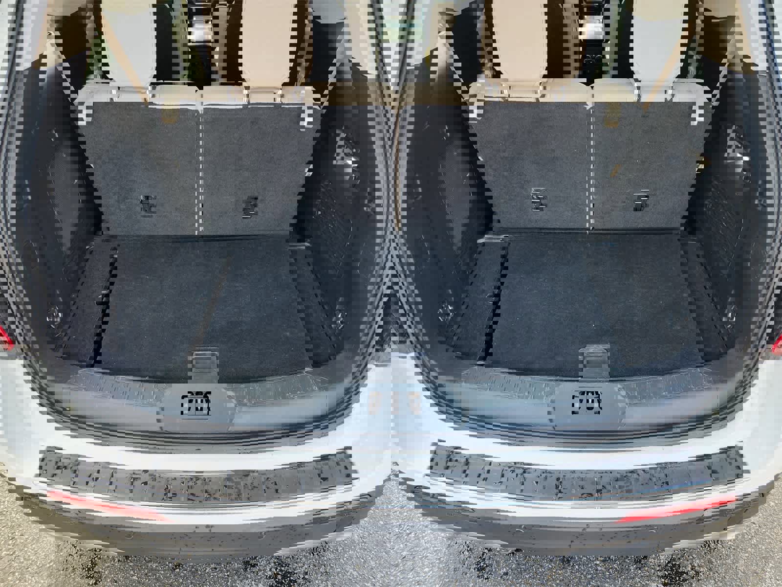 Used 2020 Ford Explorer Limited image 31