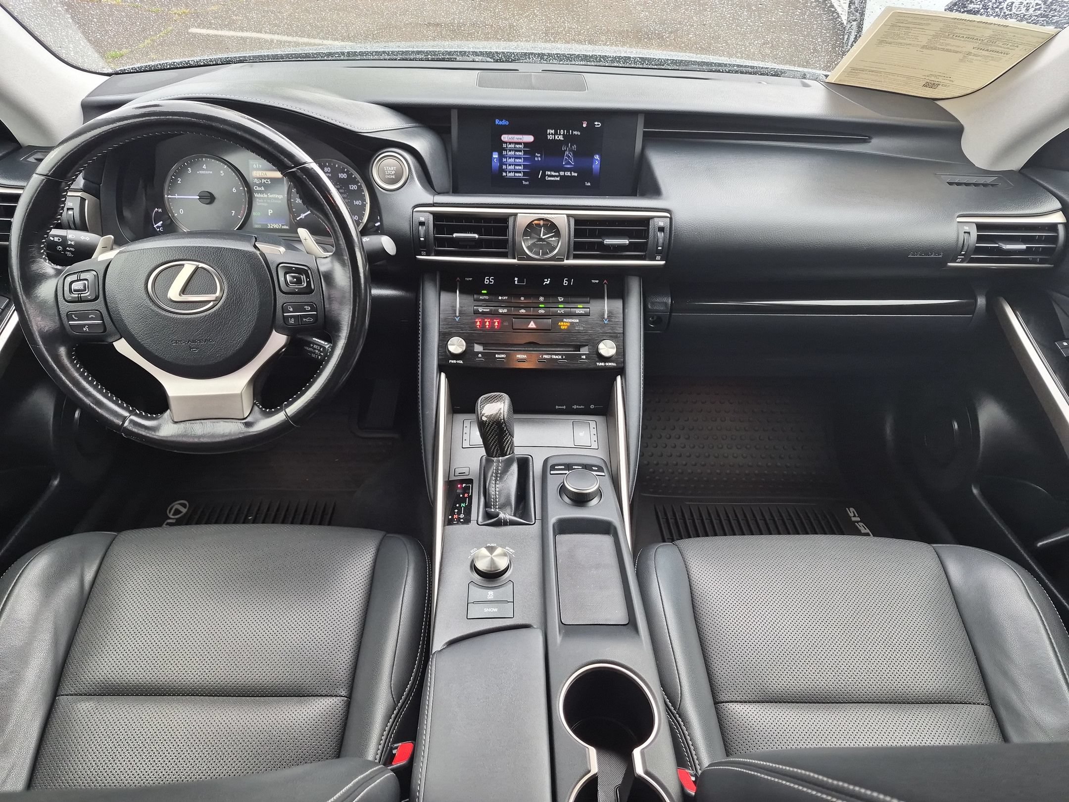 Used 2017 Lexus IS 300 AWD image 22