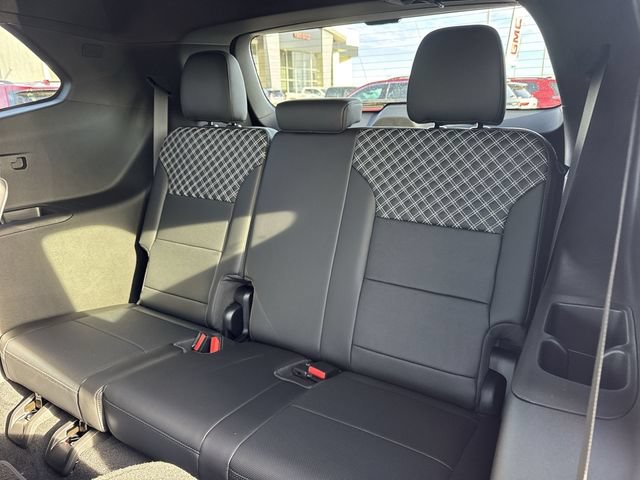 New 2026 GMC Acadia Denali w/ Super Cruise Package FWD image 12