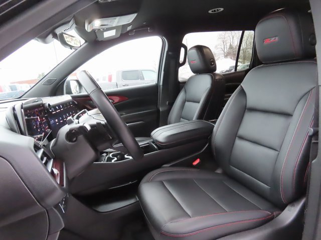 Used 2024 Chevrolet Traverse Z71 w/ Enhanced Driving Package image 18