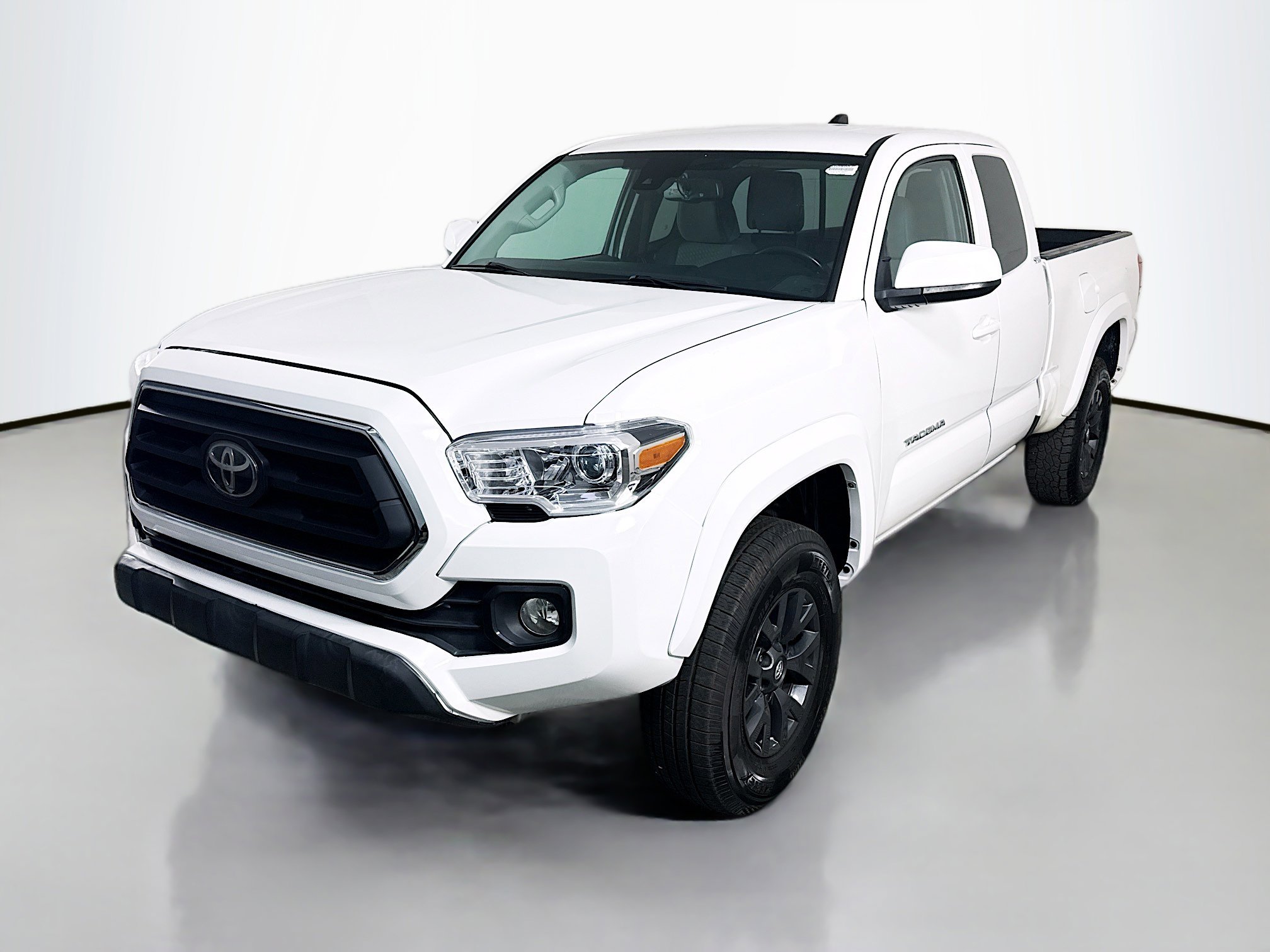 Used 2021 Toyota Tacoma SR5 image 4