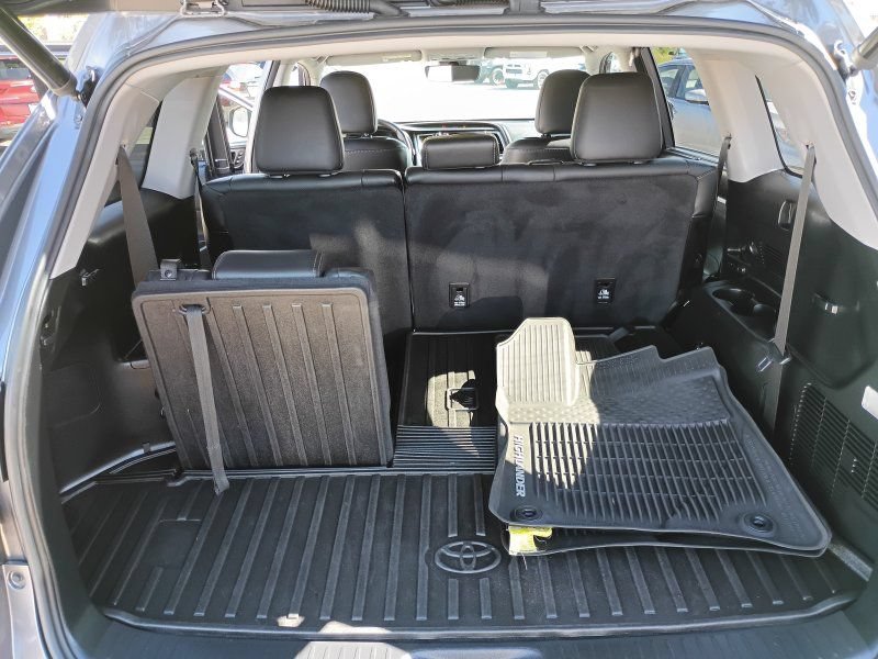 Used 2018 Toyota Highlander Limited AWD/4WD image 22